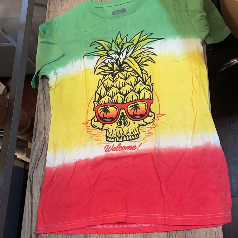 Rock Heart Tie Dye Beach Tropical Pineapple Tee M NWOT